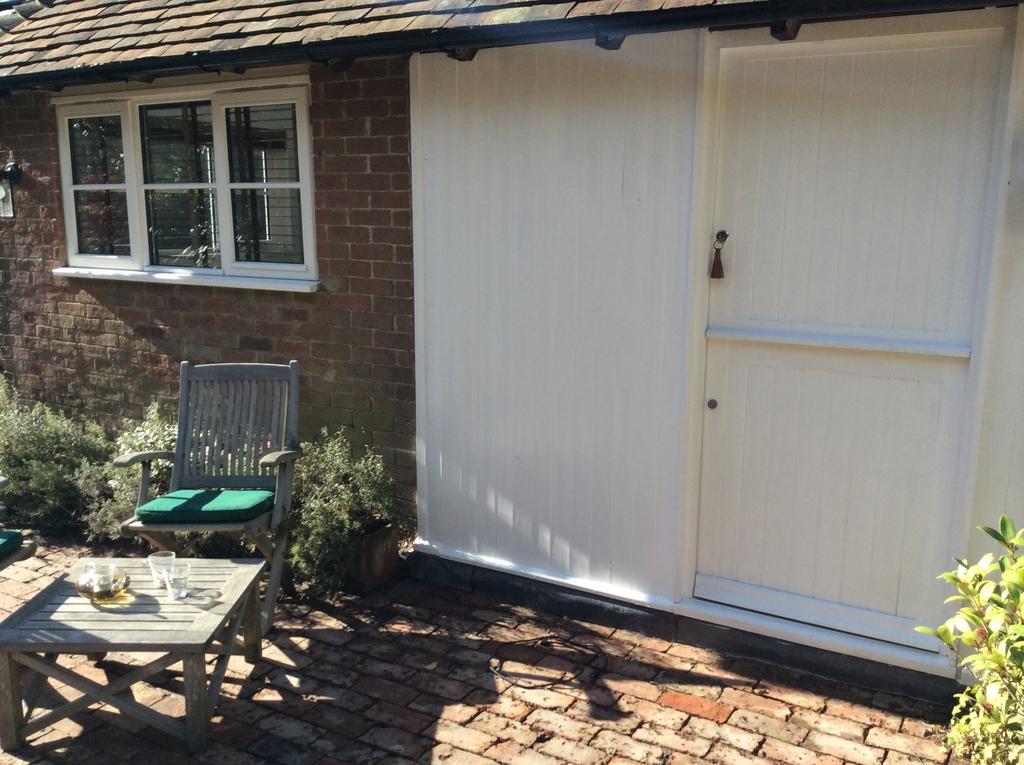 Bed and Breakfast The Hideaway à Chelwood Gate Chambre photo